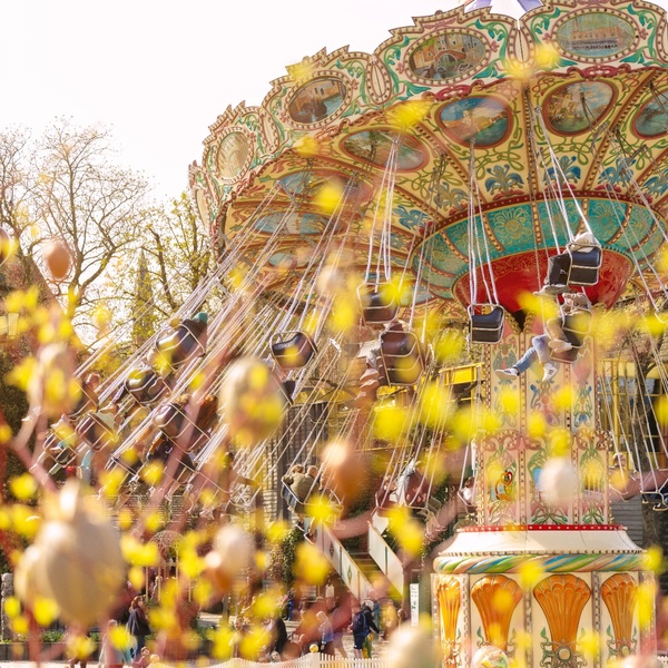 600X600 Karrusel Blomster