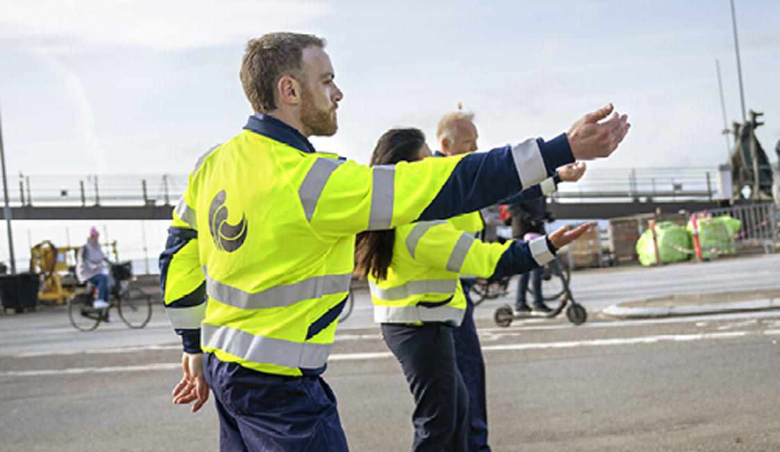 Kombardo anställda i hamnen