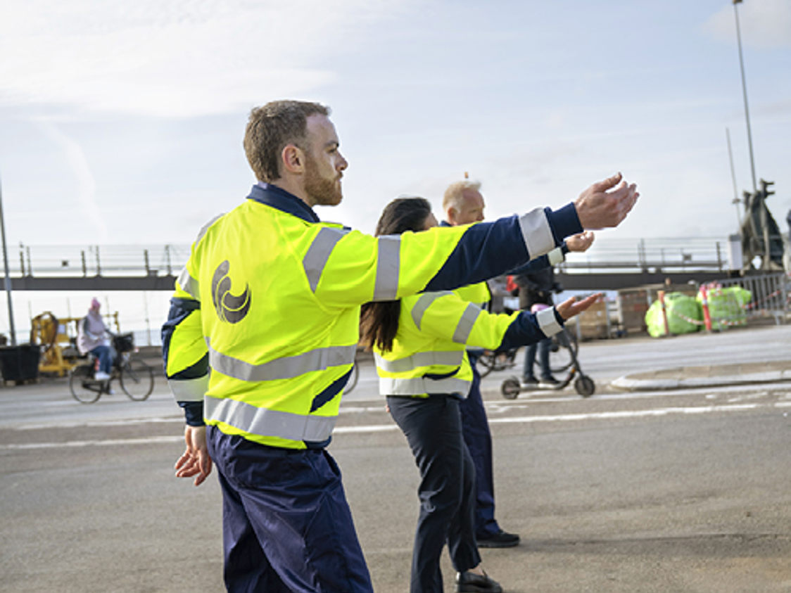 Kombardo medarbejdere på havn