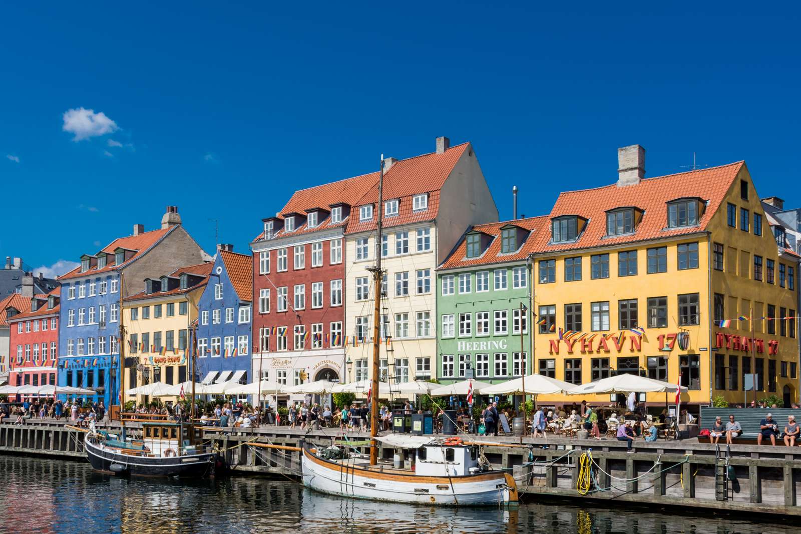 COLOURBOX53648952 1600Px