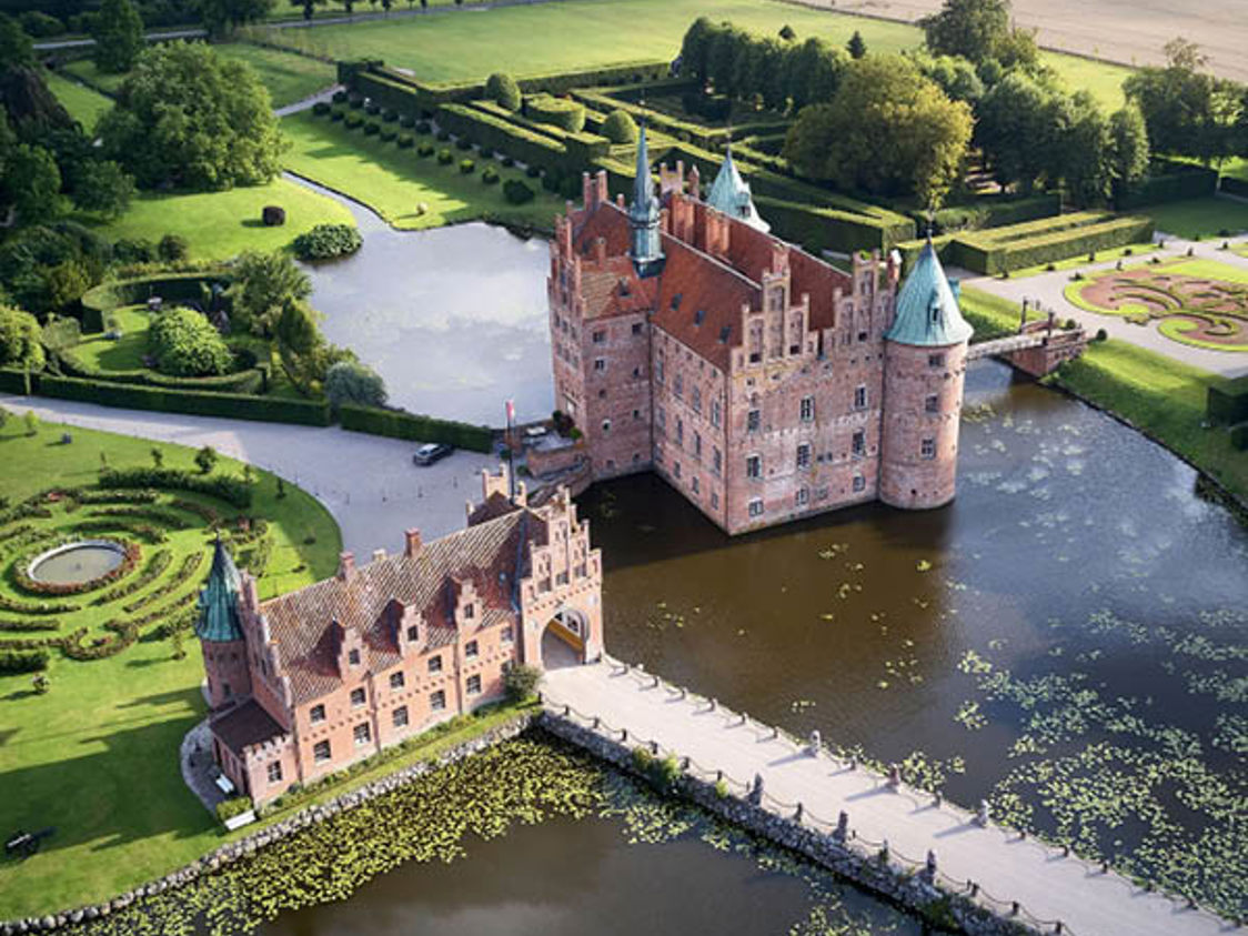 Hjemmeside 600X600 Slottetoppefra