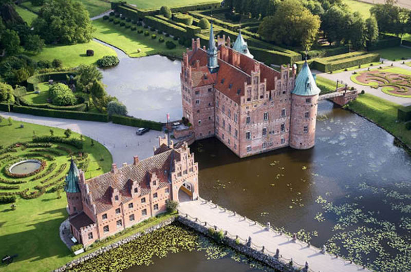 Hjemmeside 600X600 Slottetoppefra