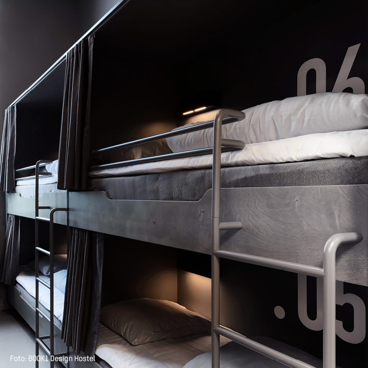 124 Book1 Hostel 600X600px