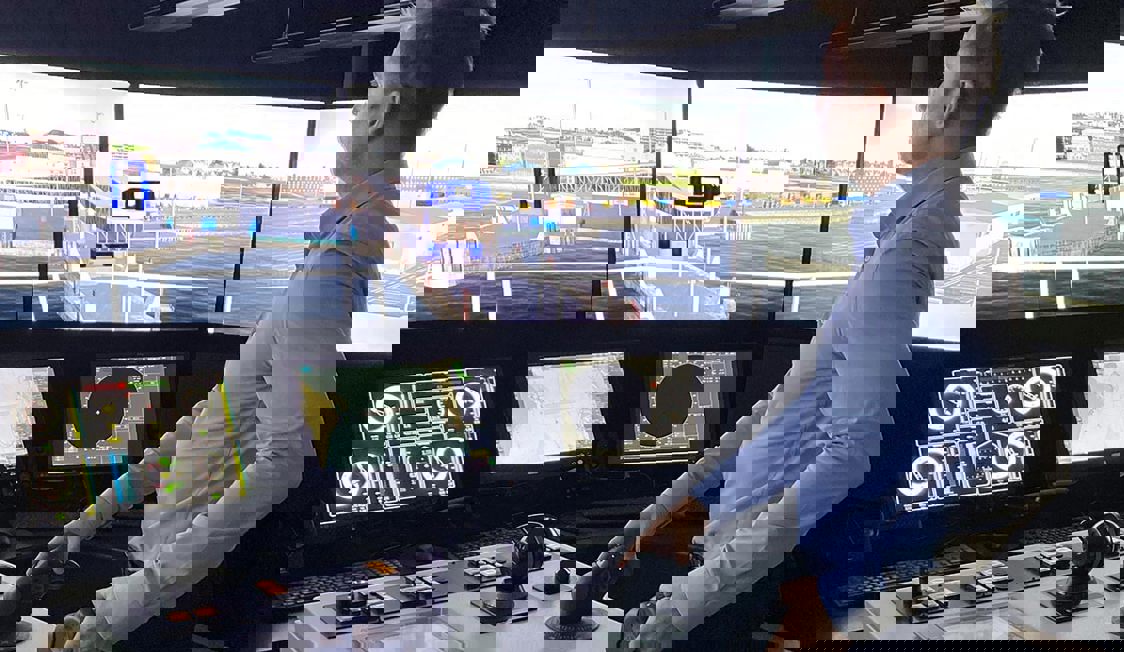 Simulator Jan Bagger visas i närbild med fokus på detaljerna i dess utformning.